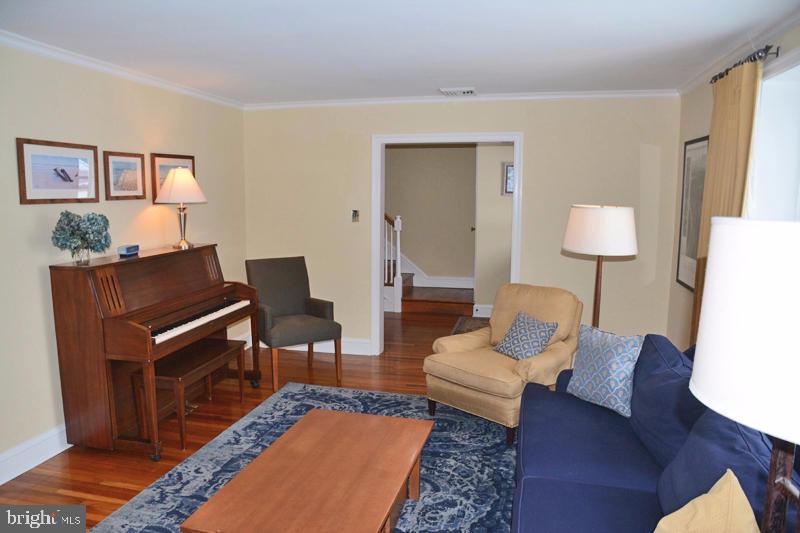 1319 Clayton Road Lancaster, PA 17603 - Photo 6 of 37 Gallery Image 6
