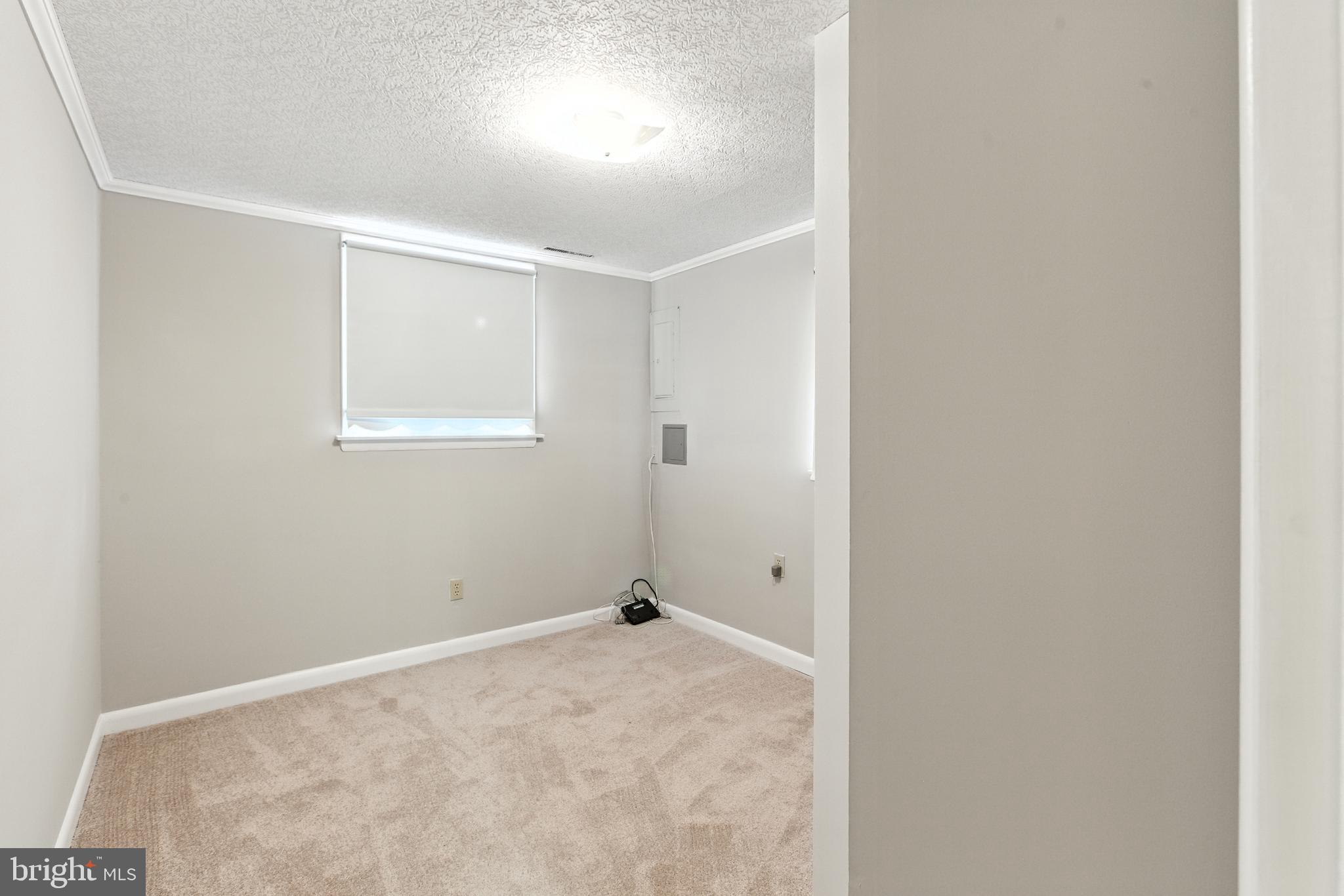 11925 Bayswater Road Gaithersburg, MD 20878 - Photo 19 of 26 Gallery Image 19