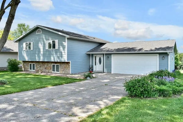 $375,000 | 206 Skyline Heights, Wabasha, MN 55981