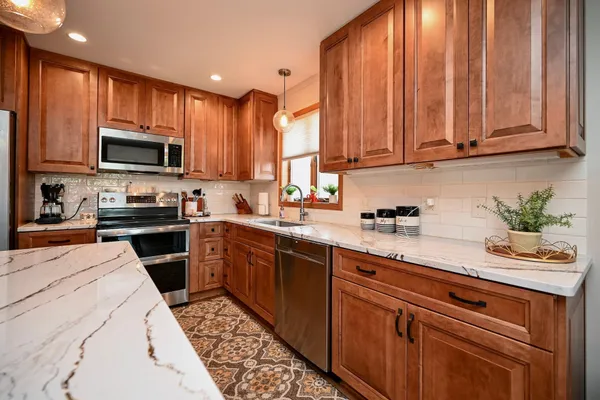 $375,000 | 206 Skyline Heights, Wabasha, MN 55981