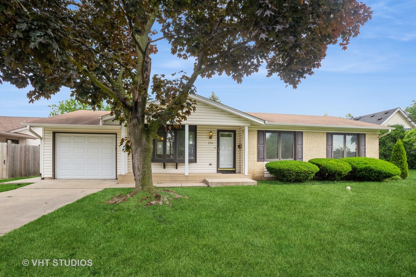 236 Brighton Road Elk Grove Village, IL 60007 - Photo 1 of 19 Gallery Image 1