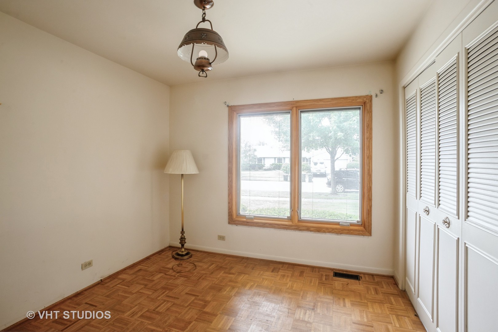 236 Brighton Road Elk Grove Village, IL 60007 - Photo 12 of 19 Gallery Image 12