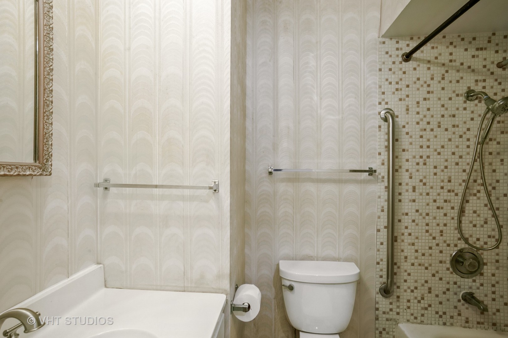 236 Brighton Road Elk Grove Village, IL 60007 - Photo 13 of 19 Gallery Image 13
