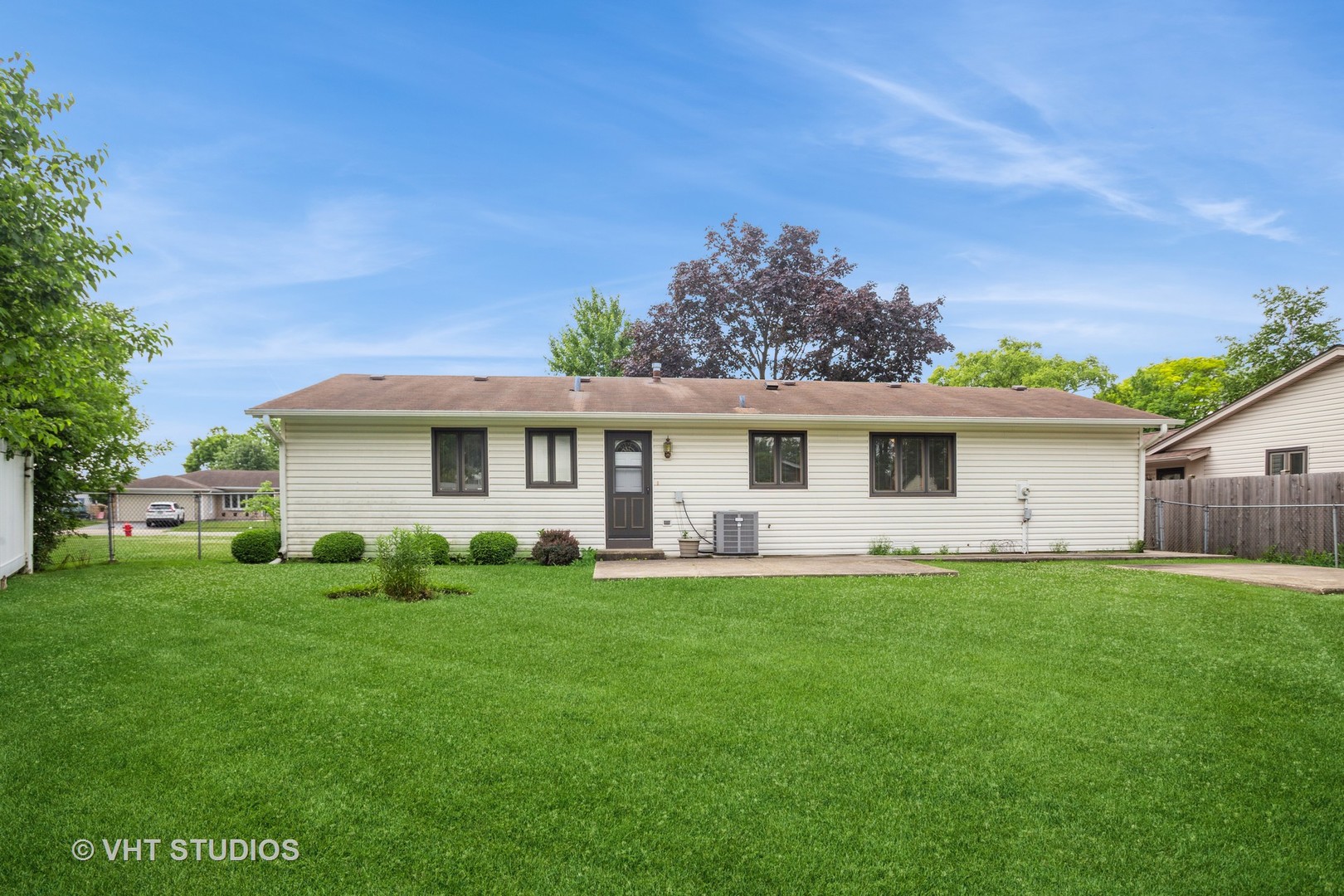 236 Brighton Road Elk Grove Village, IL 60007 - Photo 18 of 19 Gallery Image 18