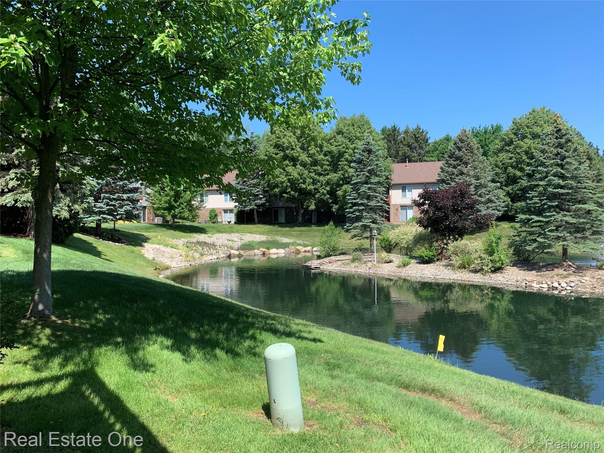12135 Fawn Court, Unit 10 Romeo, MI 48065 - Photo 8 of 42 A7877DA7-C8BF-4756-868B-559651CED8D1.jpeg