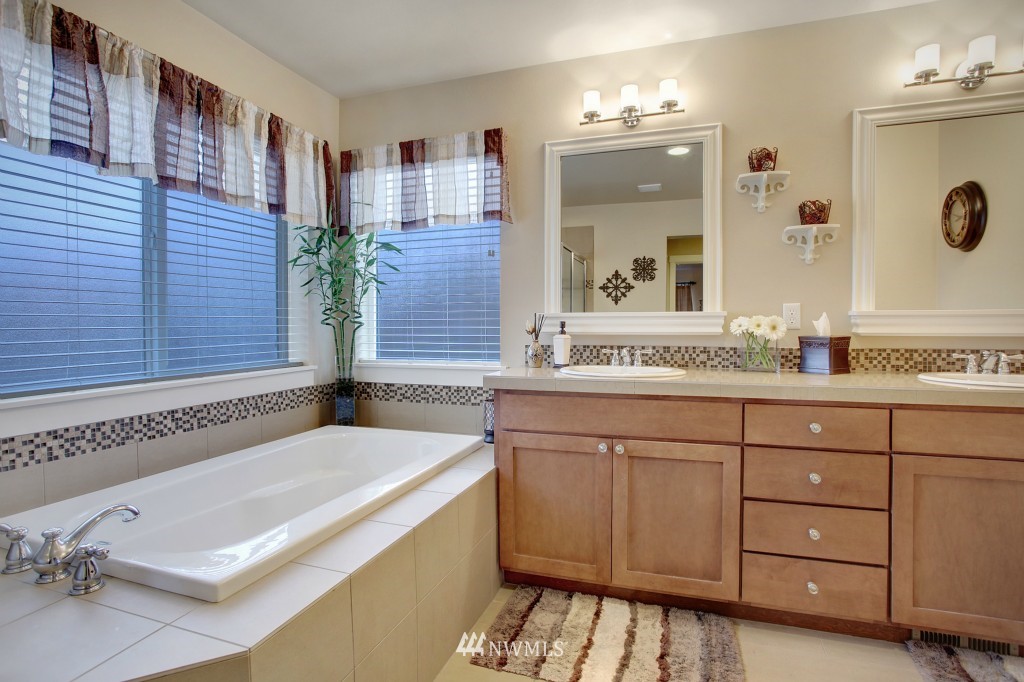 3607 232nd Street Southeast Bothell, WA 98021 - Photo 12 of 15