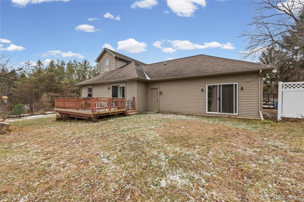 8095 Torrey Road Grand Blanc, MI 48439 - Photo 23 of 25 Gallery Image 23