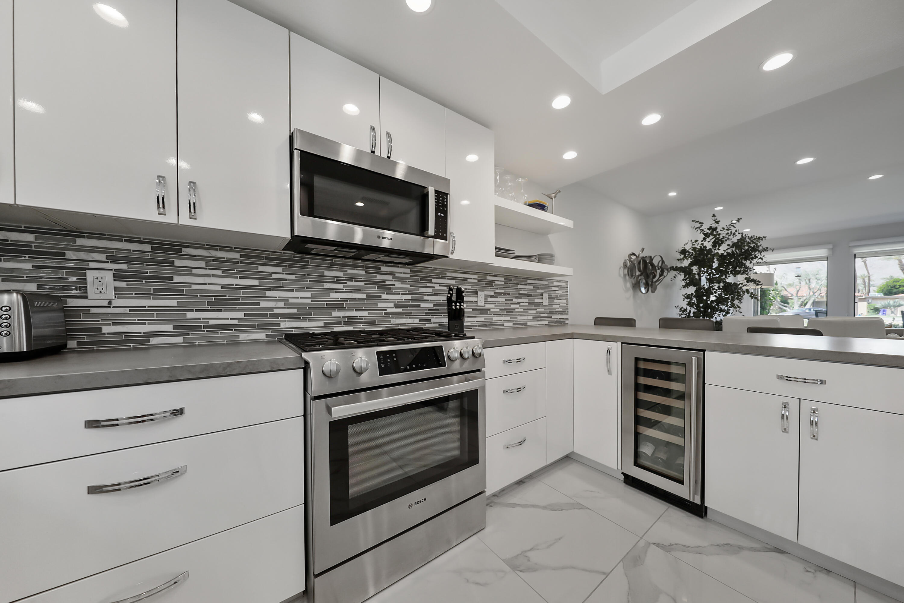 88 La Ronda Drive Rancho Mirage, CA 92270 - Photo 8 of 46 LaRonda88#12