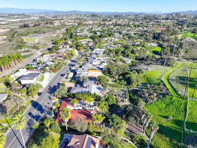 $1,397,000 | 3225 Avenida De Loyola, Oceanside, CA 92056