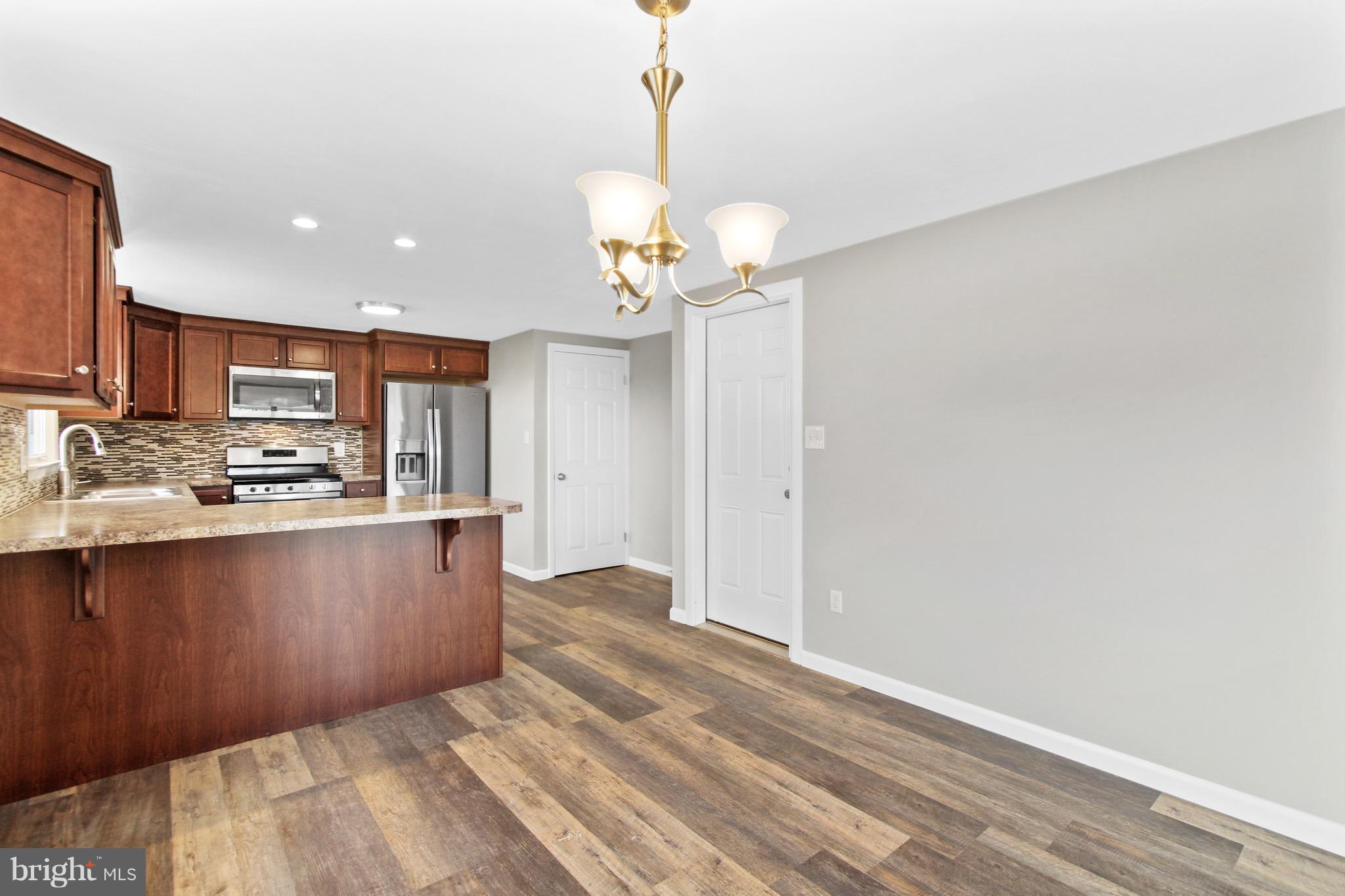 135 Manor Road Red Lion, PA 17356 - Photo 7 of 26 Gallery Image 7