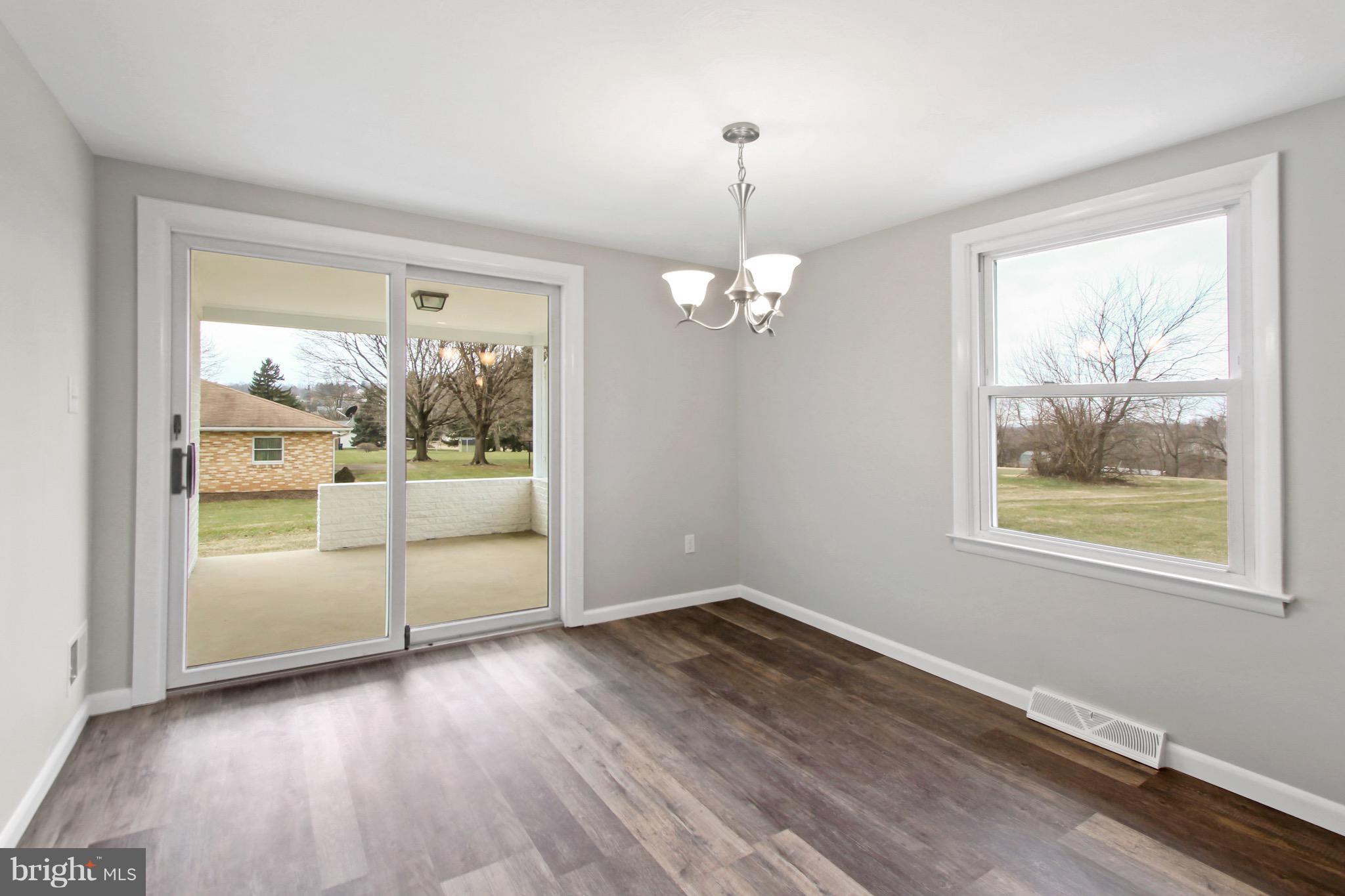 135 Manor Road Red Lion, PA 17356 - Photo 8 of 26 Gallery Image 8