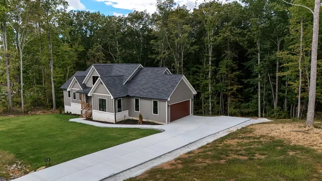 $650,000 | 490 Moonlight Lane, Jasper, TN 37347