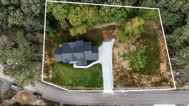 $650,000 | 490 Moonlight Lane, Jasper, TN 37347