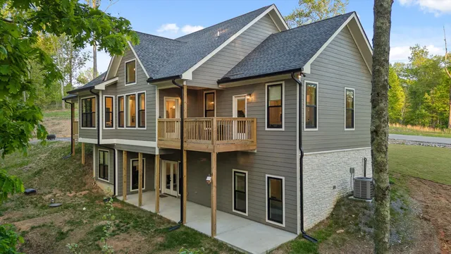 $650,000 | 490 Moonlight Lane, Jasper, TN 37347