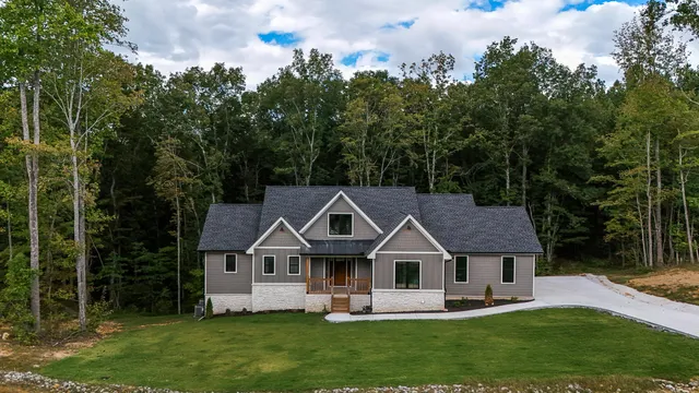 $650,000 | 490 Moonlight Lane, Jasper, TN 37347