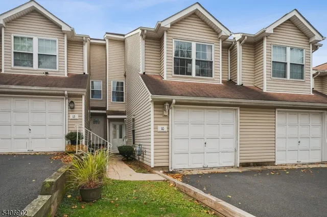 $3,200 | 10 De Palma Court, Somerset, NJ 08873