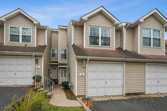 $3,200 | 10 De Palma Court, Somerset, NJ 08873