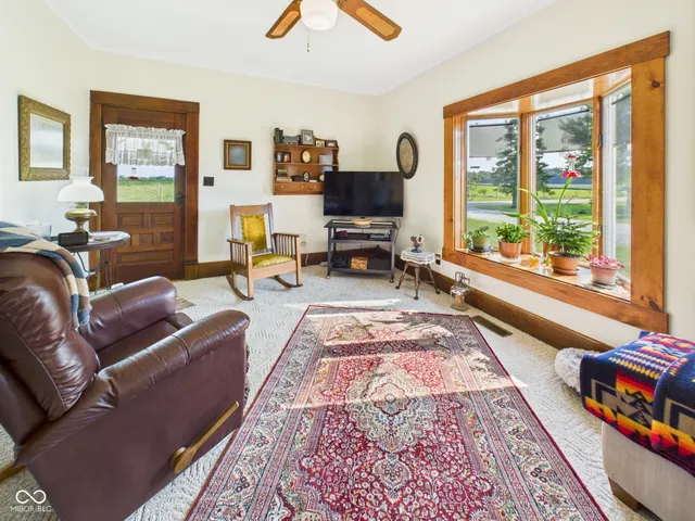 $289,900 | 4863 West County Road 600 North, Middletown, IN 47356