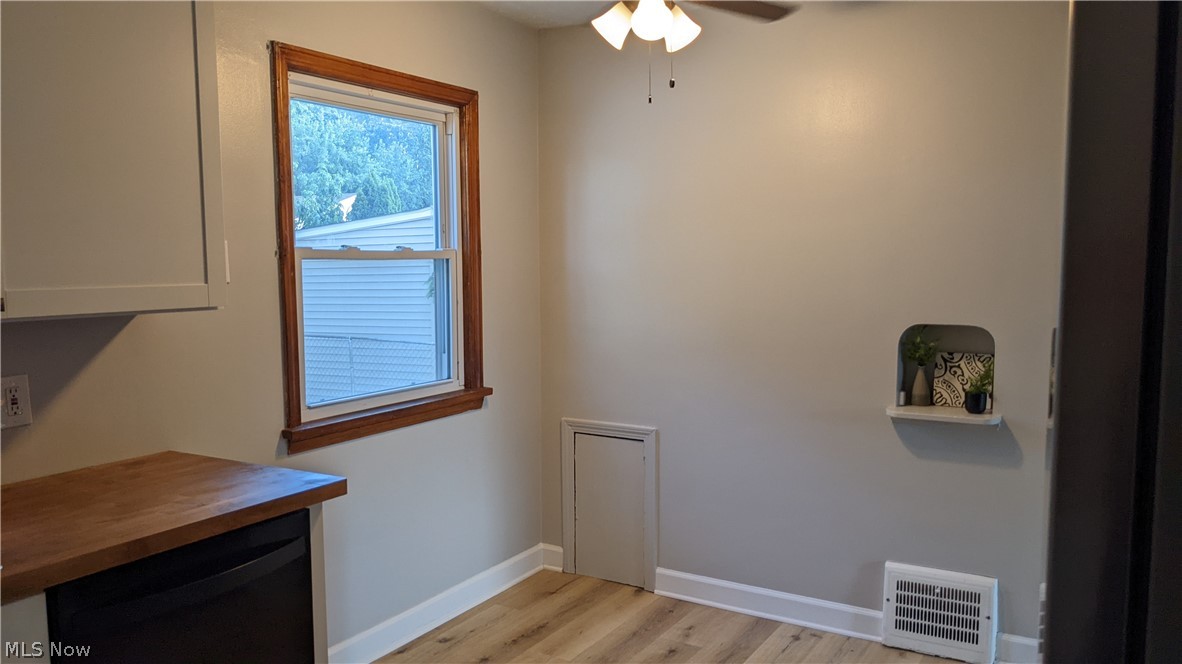 29946 Elgin Road Wickliffe, OH 44092 - Photo 11 of 34 Gallery Image 11