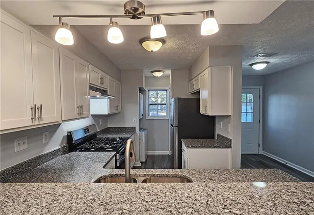 $1,800 | 6627 Banbury Court Northwest, Norcross, GA 30093