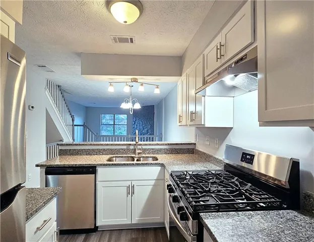 $1,800 | 6627 Banbury Court Northwest, Norcross, GA 30093