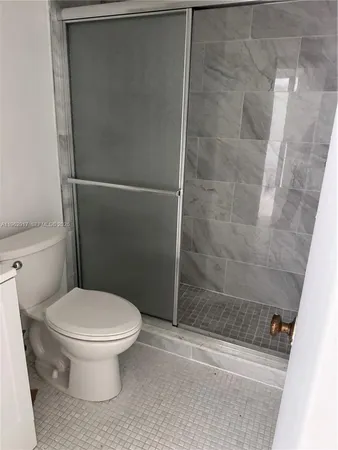 $2,300 | 7747 Southwest 86th Street, Unit D105, Miami, FL 33143