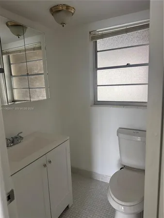 $2,300 | 7747 Southwest 86th Street, Unit D105, Miami, FL 33143