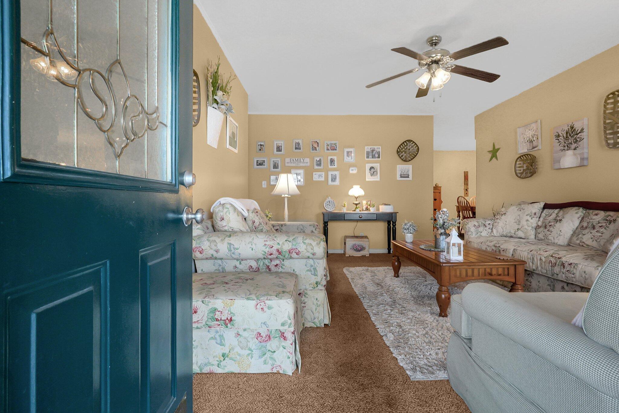 5073 Lockbourne Road Columbus, OH 43207 - Photo 3 of 26 4-web-or-mls-5073-lockbourne-rd