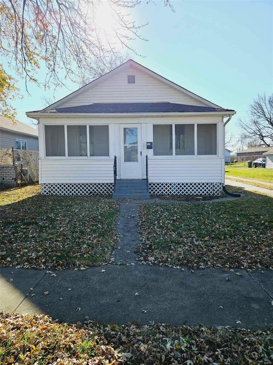 139 East 5th Street Roxana, IL 62084 - Photo 1 of 9