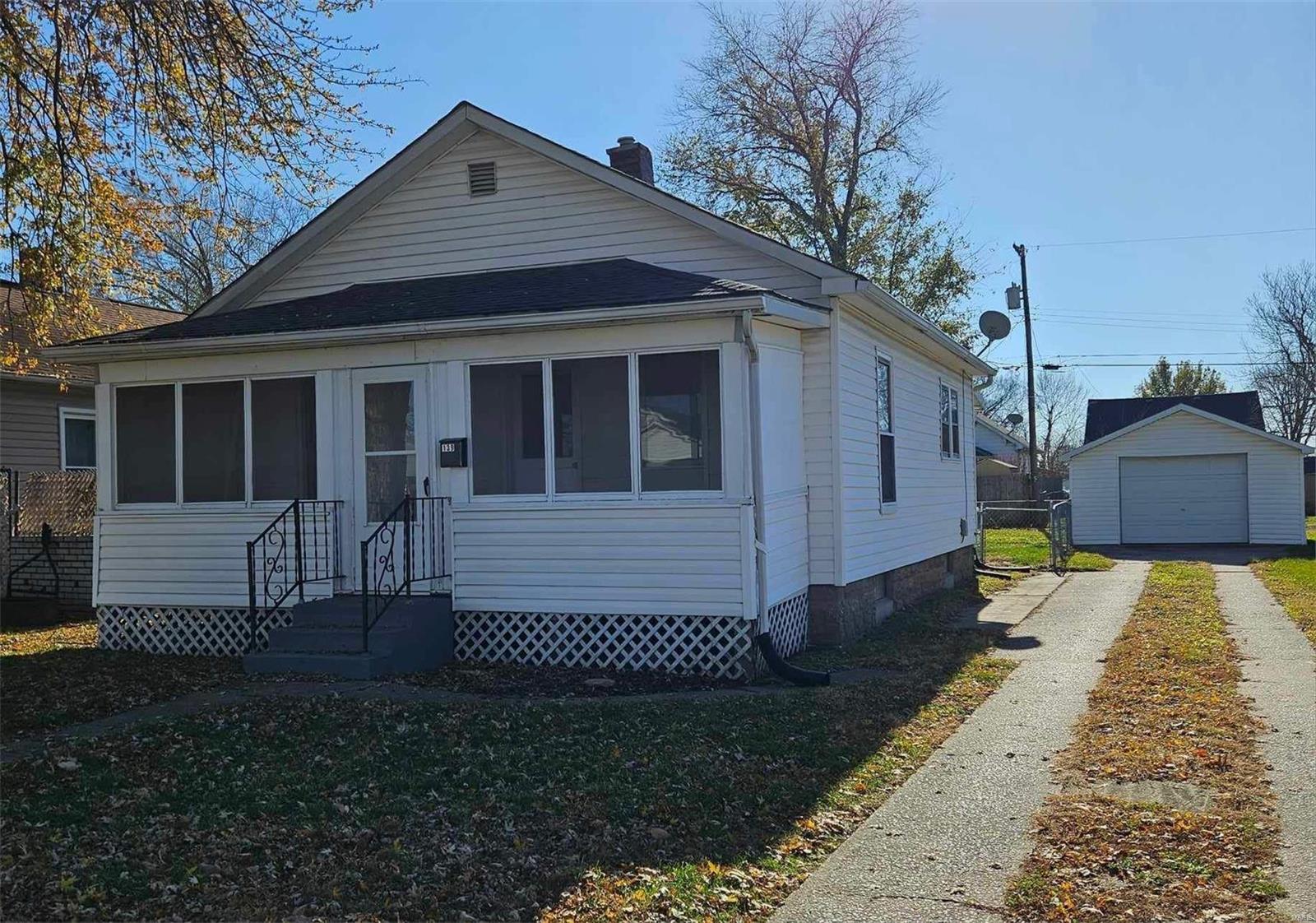139 East 5th Street Roxana, IL 62084 - Photo 2 of 9