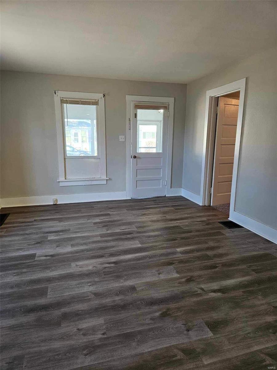 139 East 5th Street Roxana, IL 62084 - Photo 7 of 9