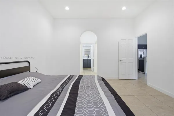 $650,000 | 3518 West 86th Terrace, Hialeah, FL 33018