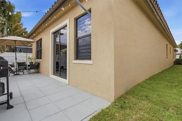 $650,000 | 3518 West 86th Terrace, Hialeah, FL 33018