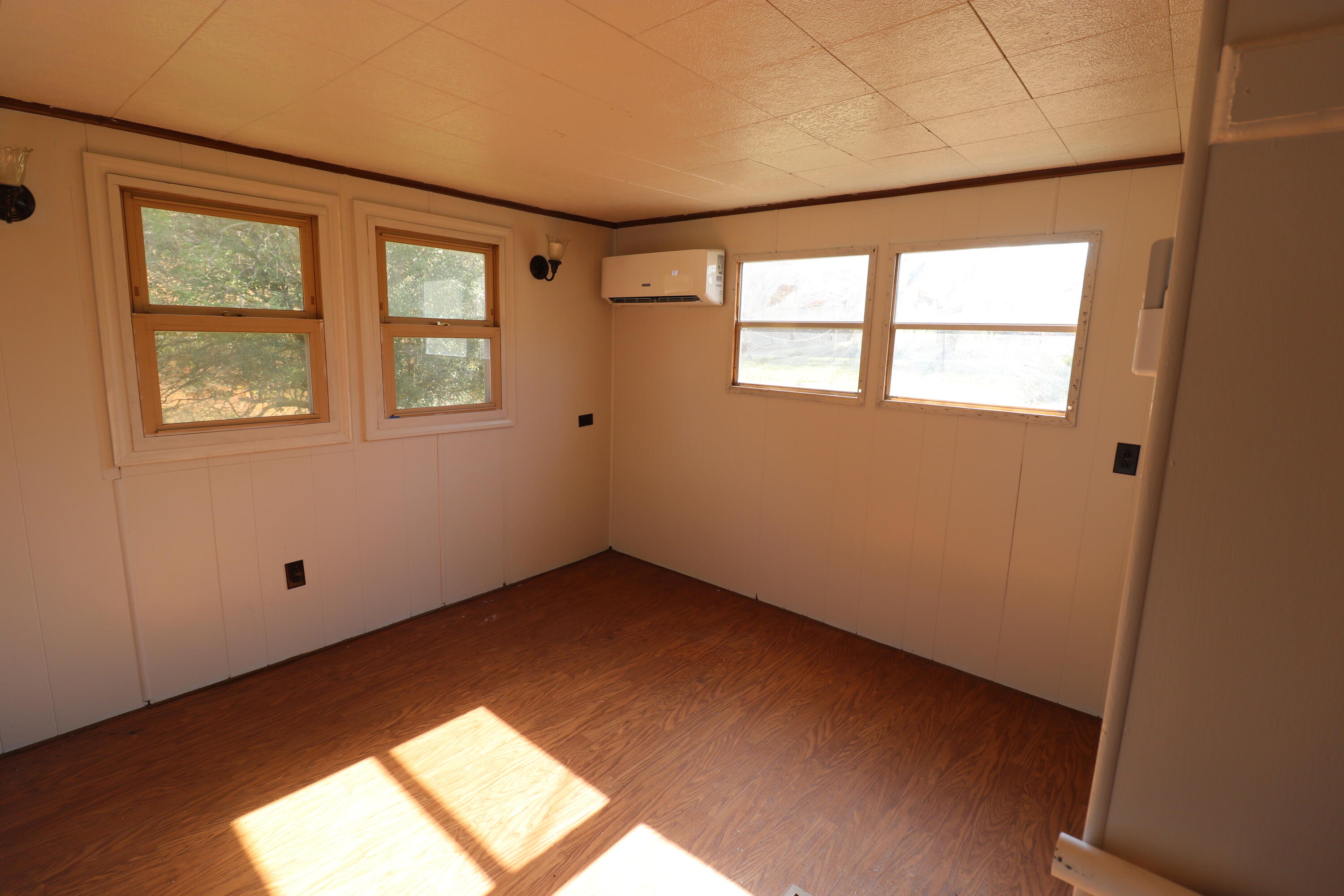 119 Pearl Bowers Road Elizabethton, TN 37643 - Photo 12 of 13 IMG_1703