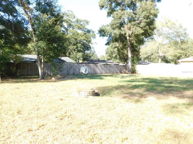 a view of a outdoor space