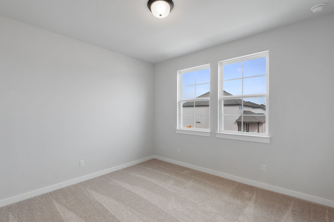 16209 Smithers Road Manor, TX 78653 - Photo 26 of 38 an empty room with a window