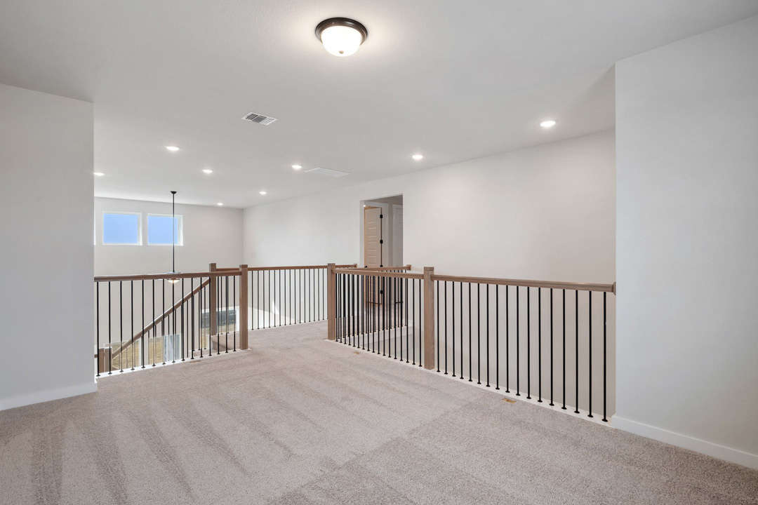 16209 Smithers Road Manor, TX 78653 - Photo 28 of 38 a view of a hallway