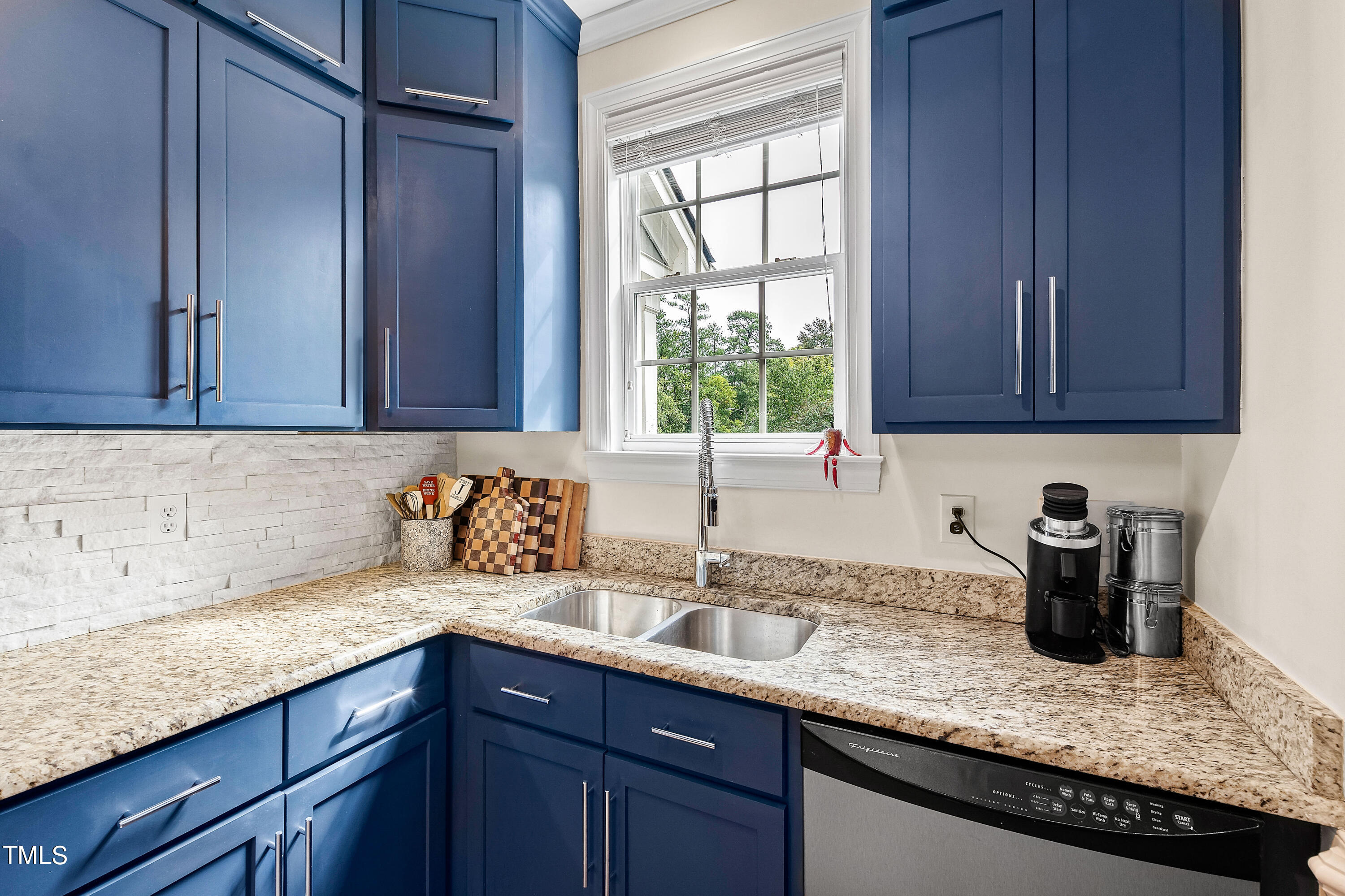 2231 Bellaire Avenue Raleigh, NC 27608 - Photo 16 of 42 KitchenC