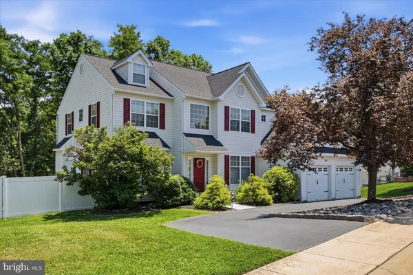 $735,000 | 112 Springvalley Way, Aston, PA 19014