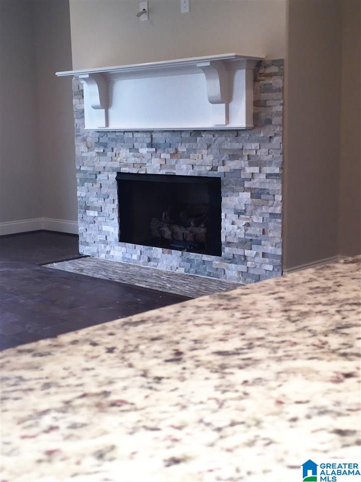 341 Strathaven Circle Pelham, AL 35124 - Photo 7 of 34