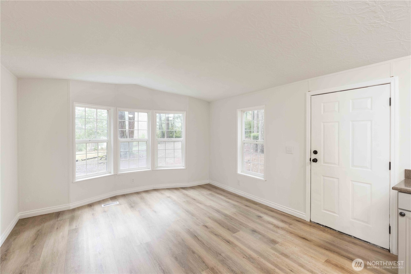 100 East Kilmarnock Road Shelton, WA 98584 - Photo 6 of 21