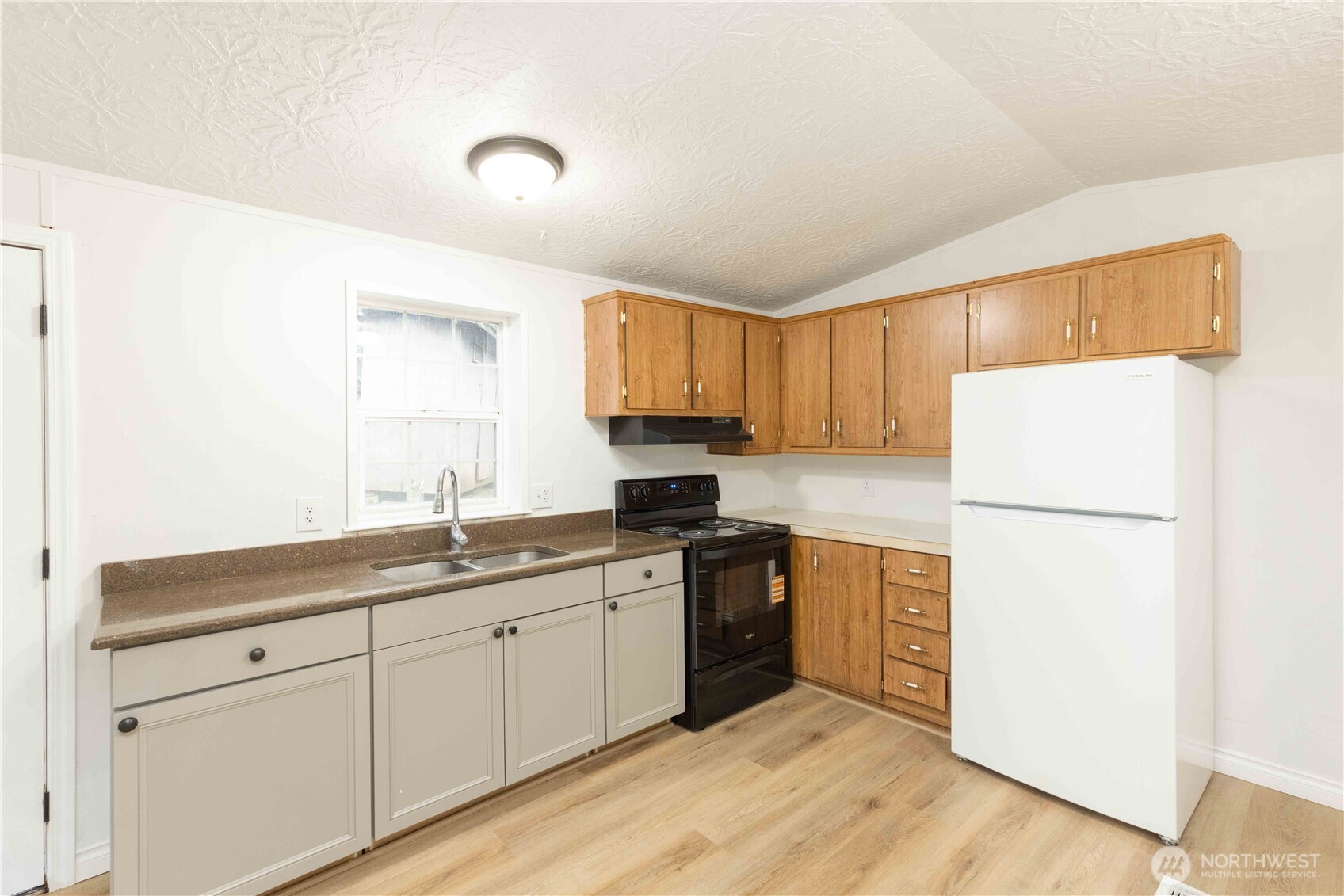 100 East Kilmarnock Road Shelton, WA 98584 - Photo 7 of 21