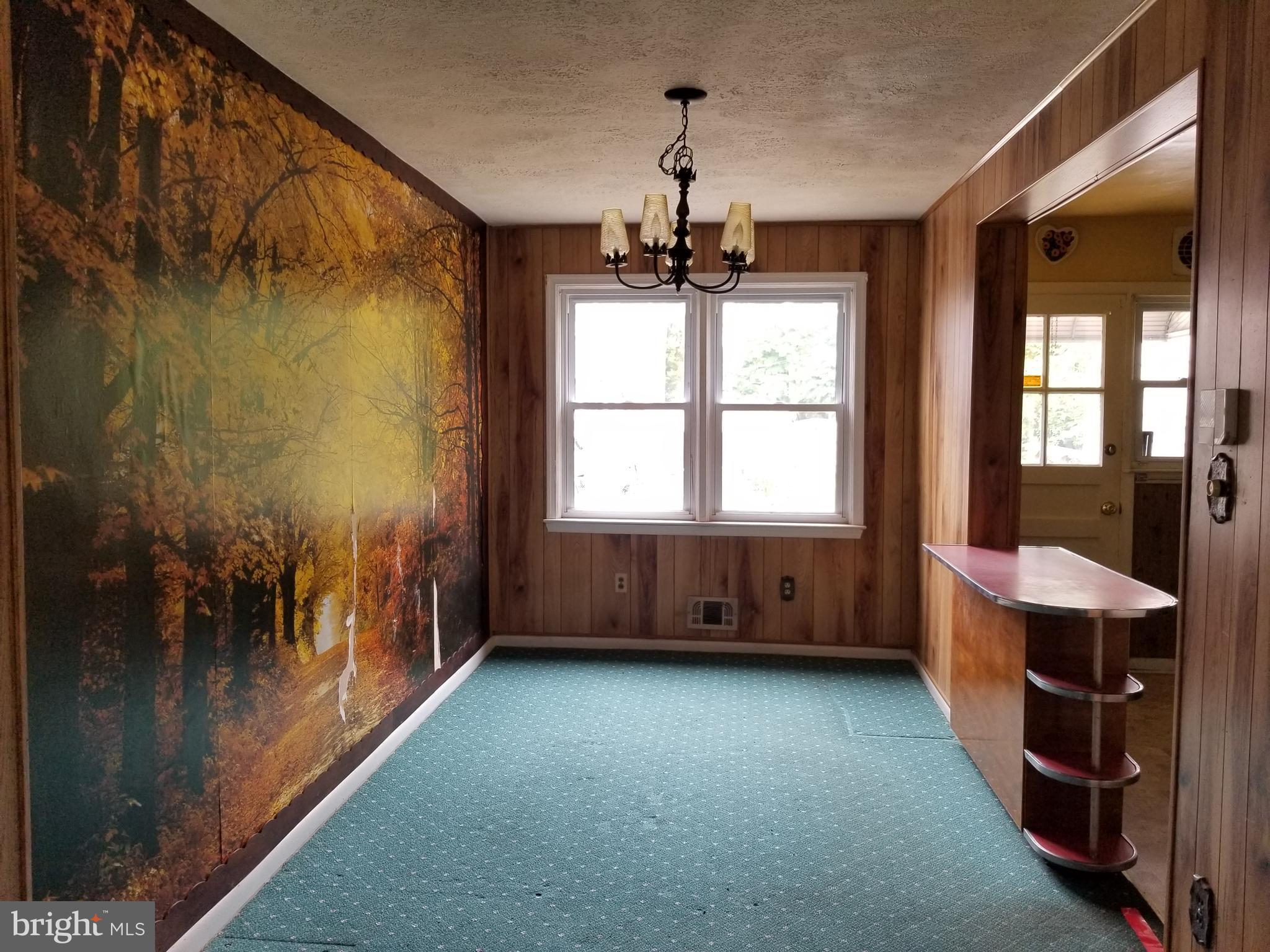 2259 Southorn Road Baltimore, MD 21220 - Photo 6 of 20 Dining Room