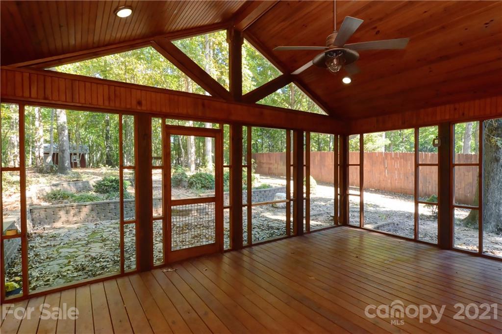 229 Holiday Road Lancaster, SC 29720 - Photo 8 of 31 Gallery Image 8