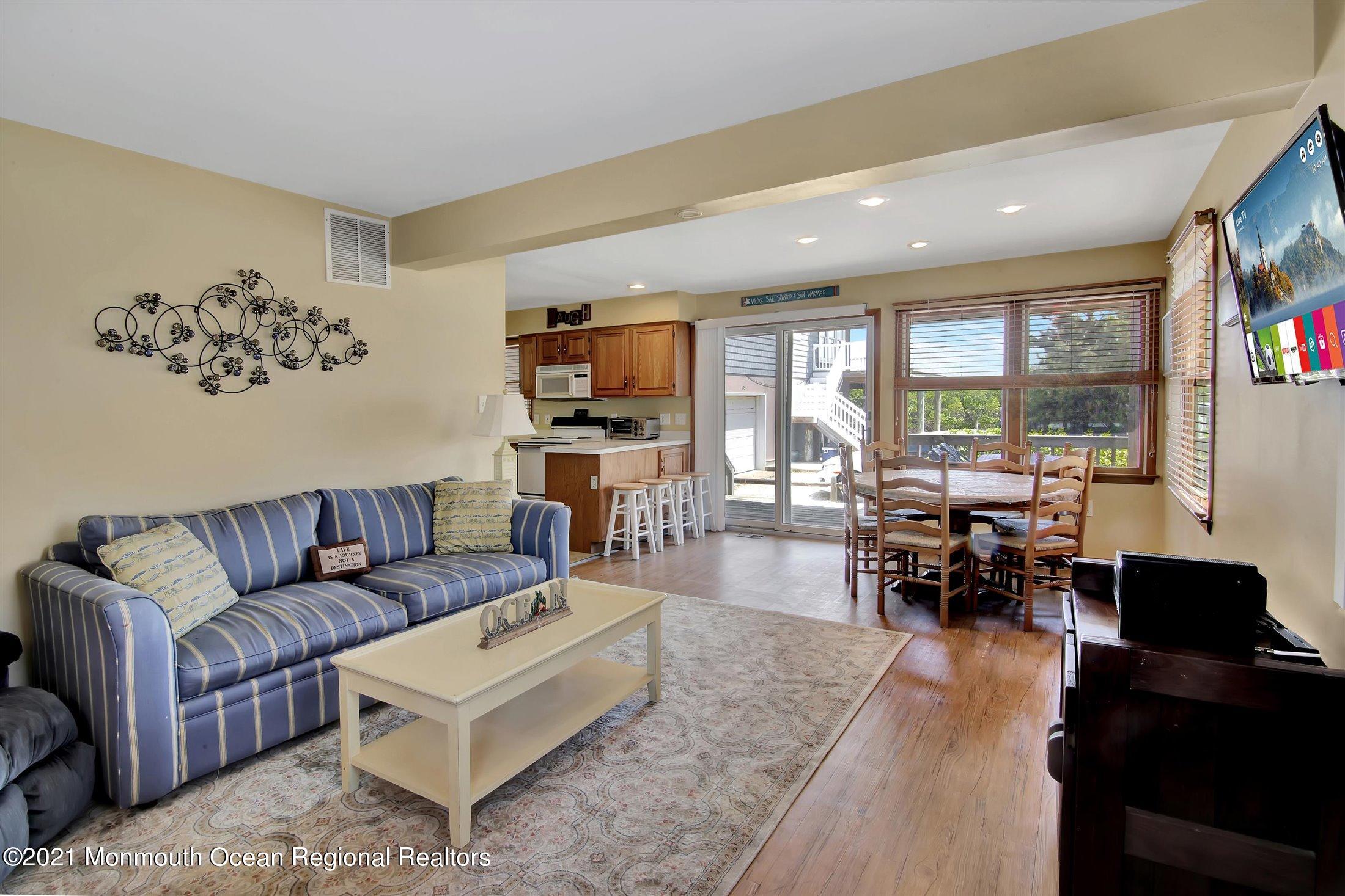 125 31st Street Ship Bottom, NJ 08008 - Photo 22 of 43 mike chakonis (35)