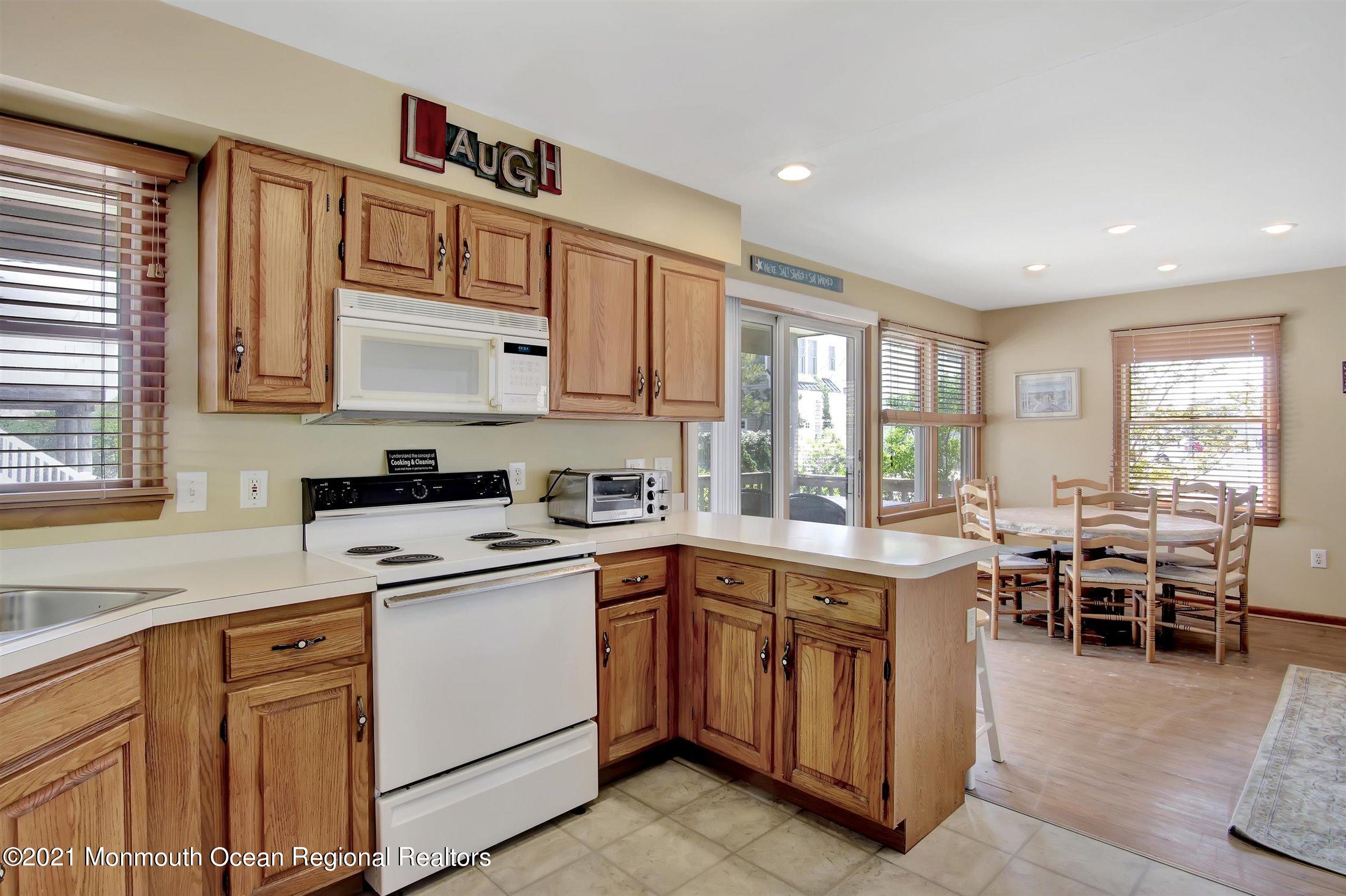 125 31st Street Ship Bottom, NJ 08008 - Photo 24 of 43 mike chakonis (37)