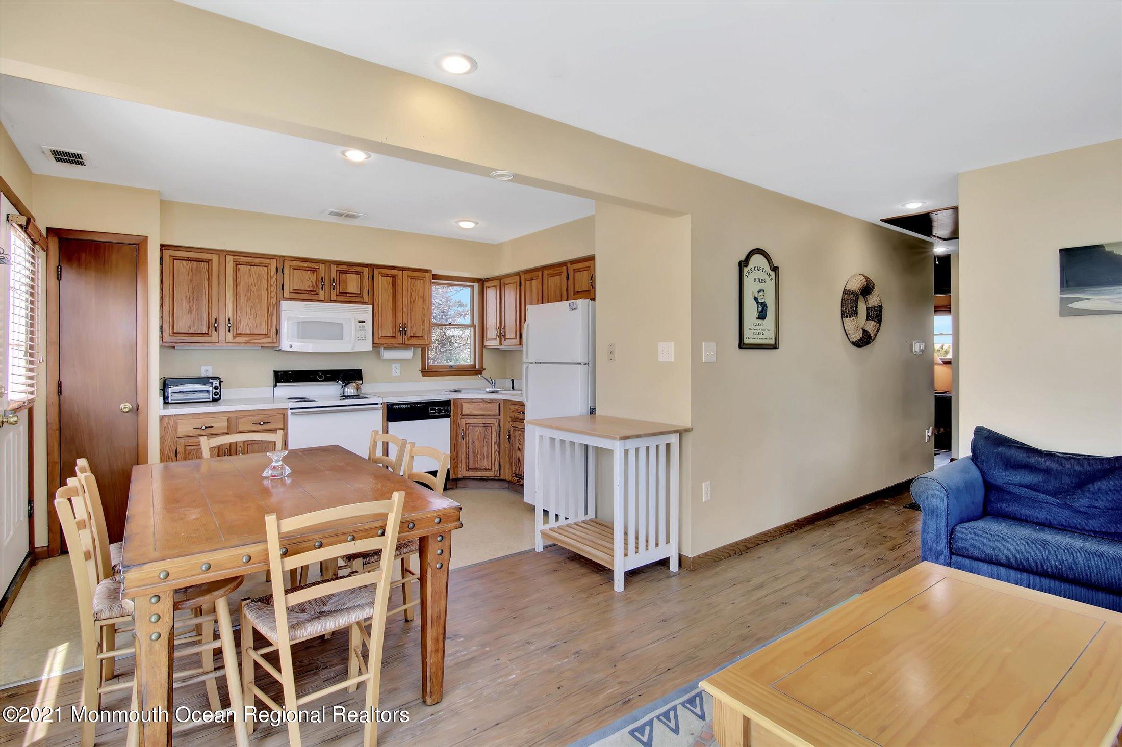 125 31st Street Ship Bottom, NJ 08008 - Photo 29 of 43 mike chakonis (15)