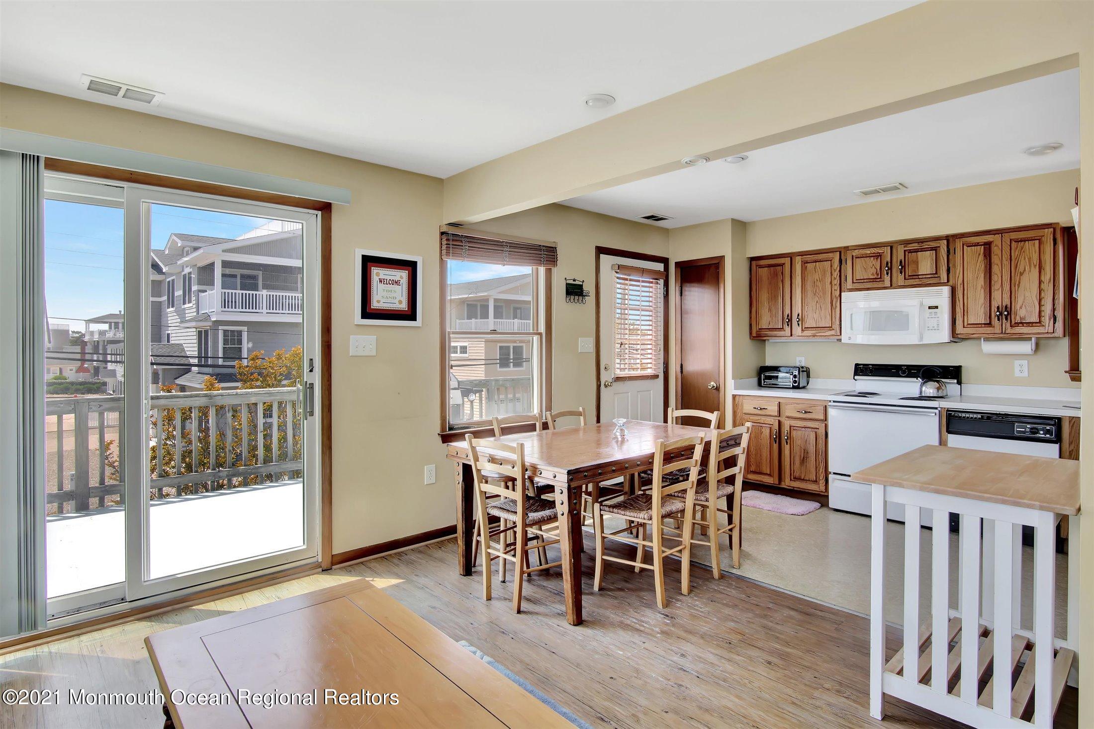 125 31st Street Ship Bottom, NJ 08008 - Photo 34 of 43 mike chakonis (21)