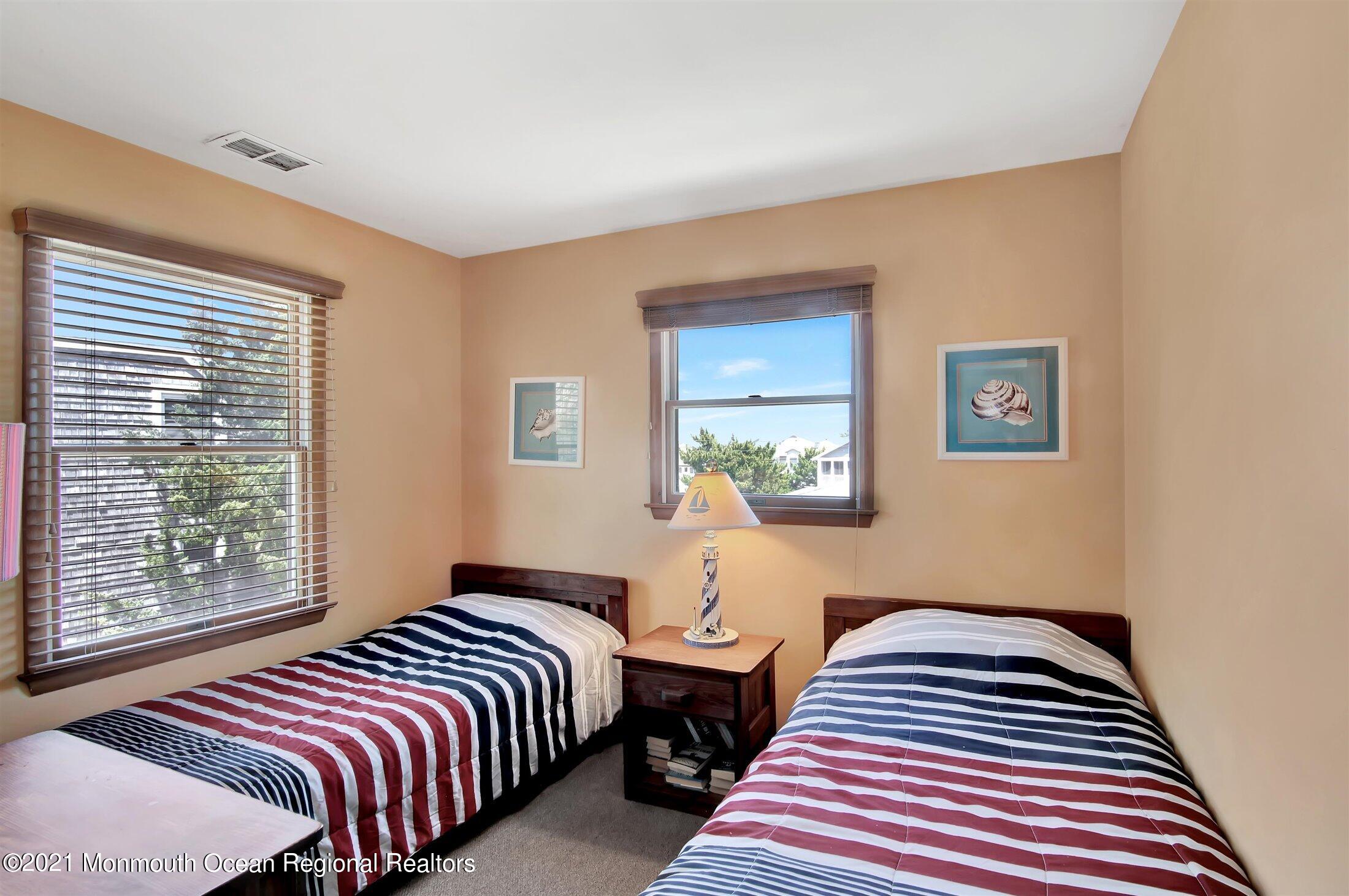 125 31st Street Ship Bottom, NJ 08008 - Photo 35 of 43 mike chakonis (17)