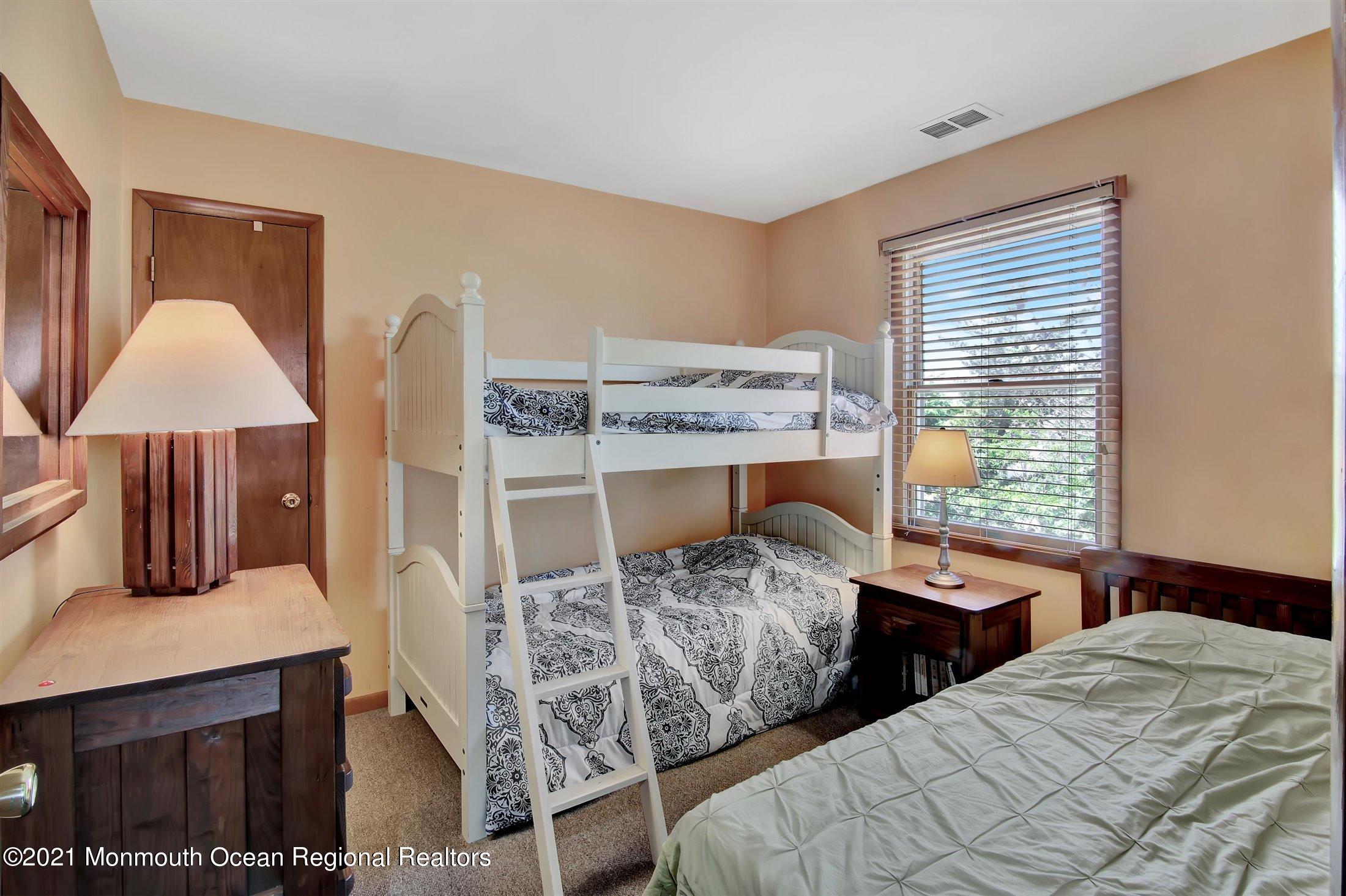 125 31st Street Ship Bottom, NJ 08008 - Photo 38 of 43 mike chakonis (22)